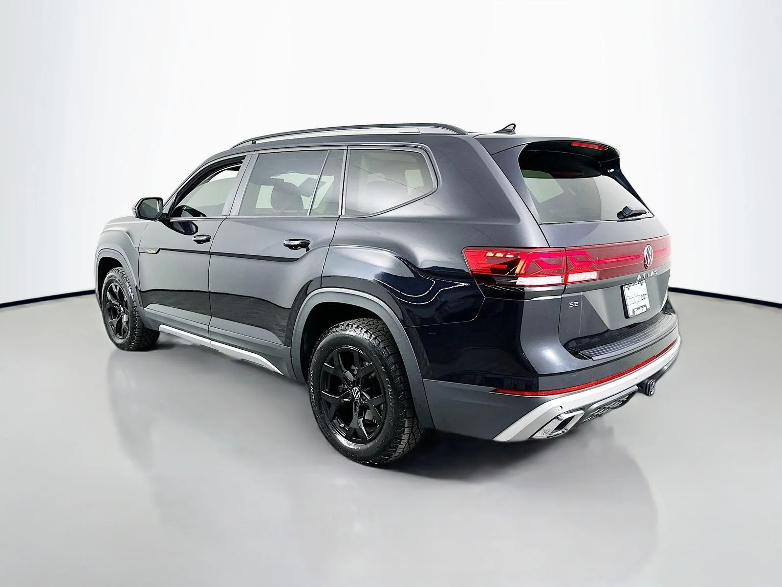 Used 2024 Deep Black Pearl Volkswagen 2.0T Peak Edition SE w/Technology image 6