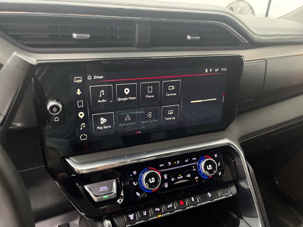 Used 2025 Silver GMC Denali image 19