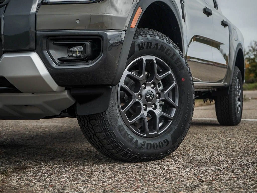 New 2026 Marsh Gray Ford XLT image 5