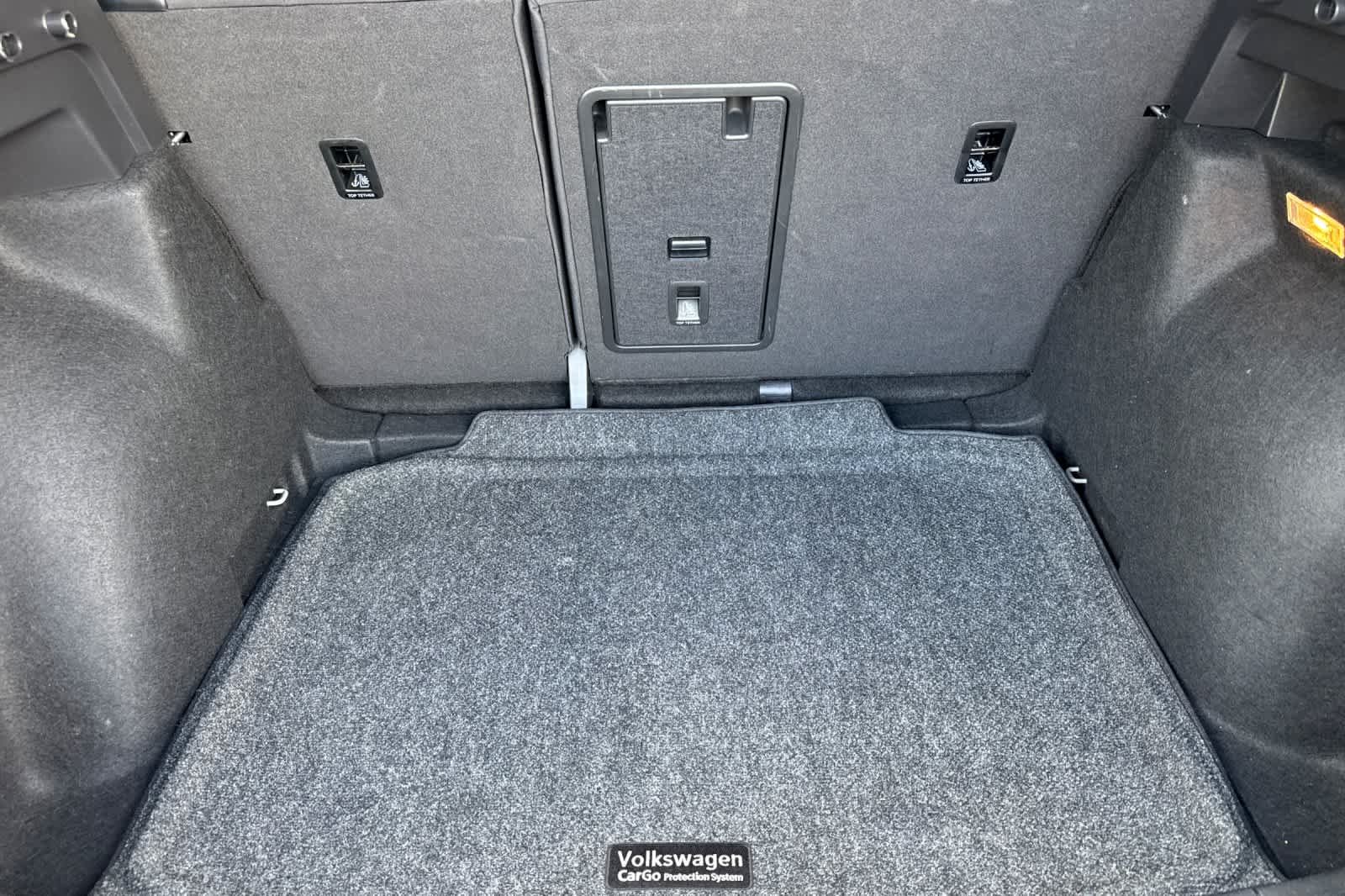 Used 2022 Platinum Gray Metallic Volkswagen S image 15