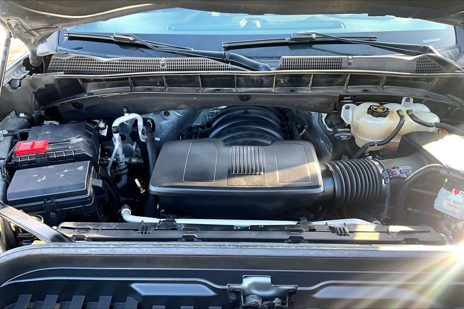 Used 2020 Satin Steel Metallic GMC SLT image 32