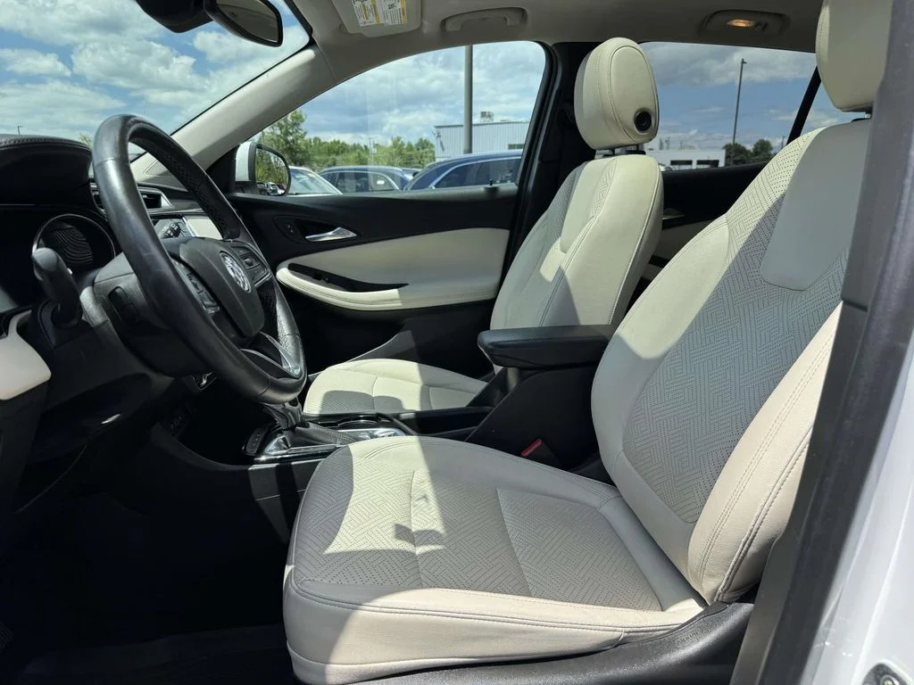 Used 2020 White Frost Buick Essence image 12