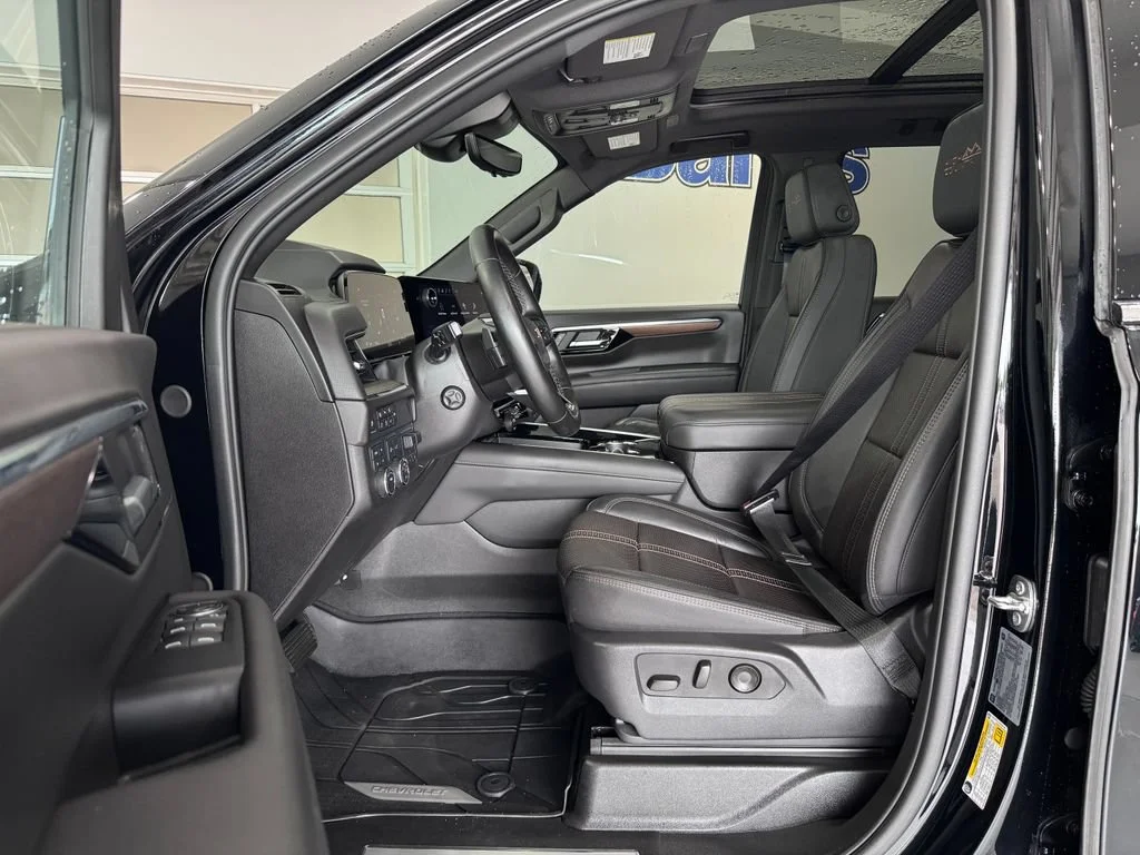 Certified Used 2025 Black Chevrolet High Country image 14