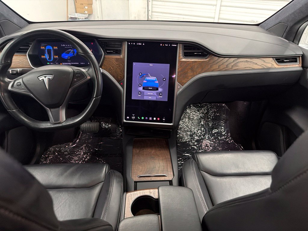 Used 2020 White Tesla Long Range image 22