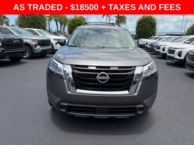 Used 2022 Gray Nissan SV 2WD image 2