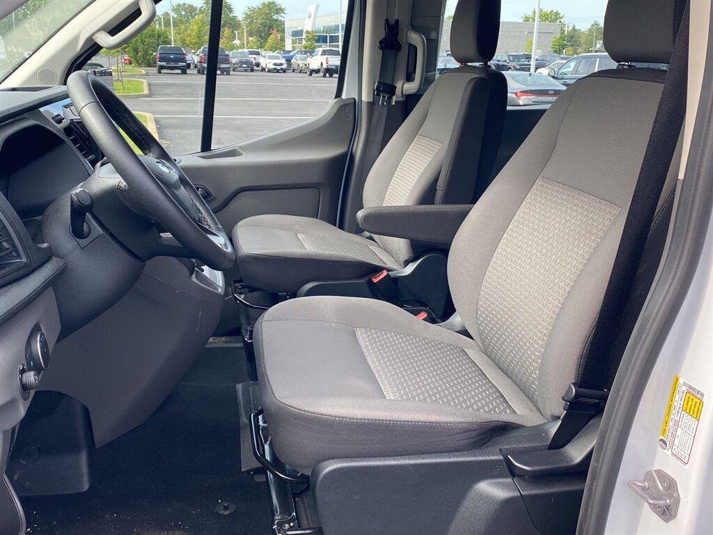 Used 2026 Oxford White Ford 350 XLT image 2