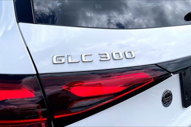 Used 2026 White Mercedes-Benz GLC 300 image 8