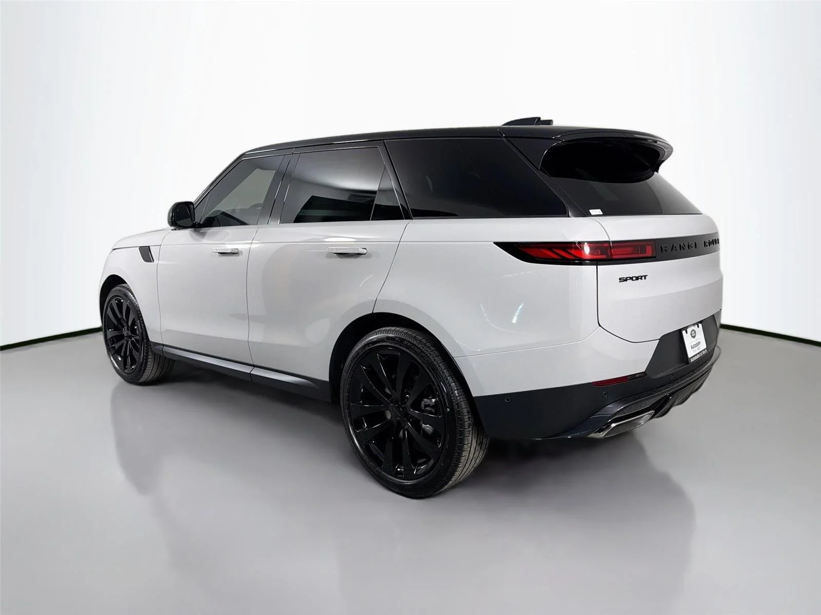 New 2026 Borasco Grey LAND ROVER SE image 7