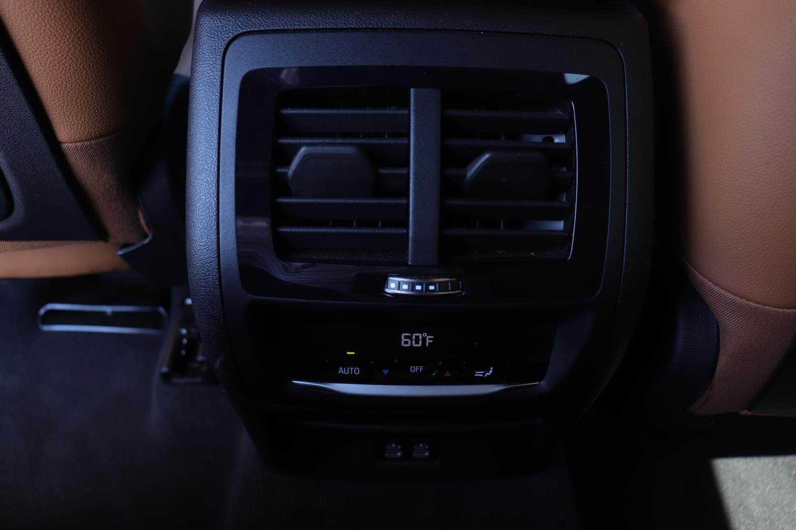 Used 2022 Carbon Black Metallic BMW xDrive30i image 22