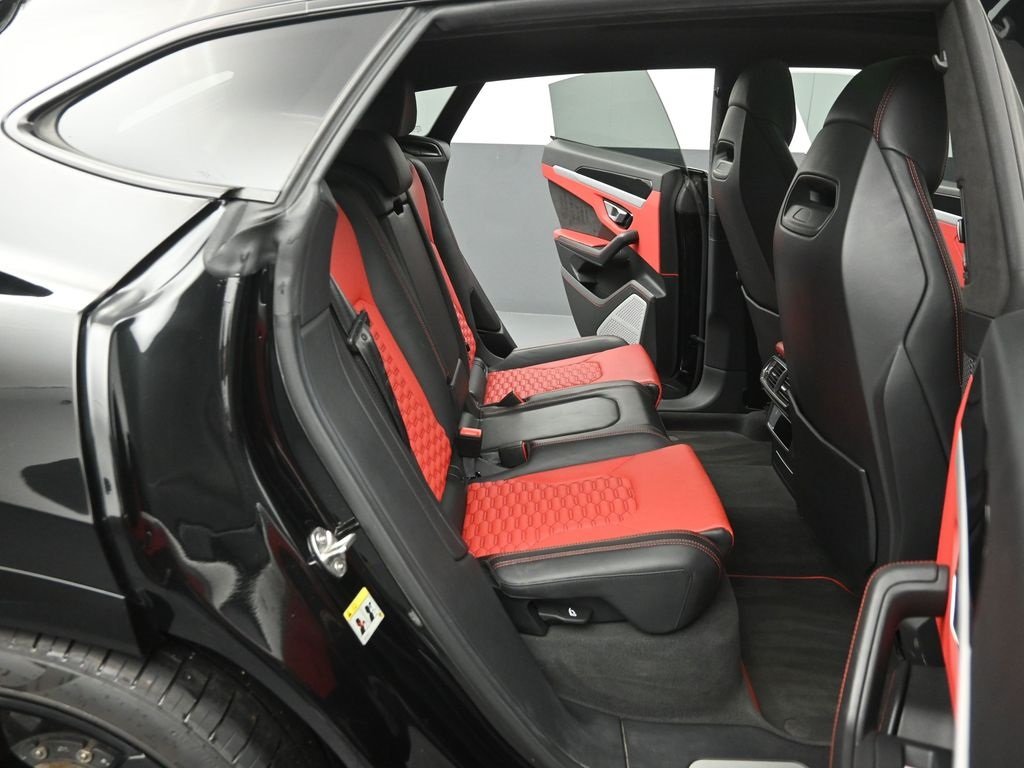 2021 LAMBORGHINI URUS - Image 25