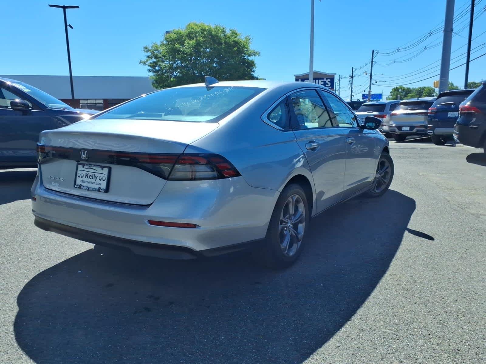 Used 2024 Solar Silver Metallic Honda EX image 5