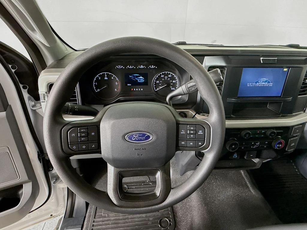 New 2025 Oxford White Ford F-450® XL image 11