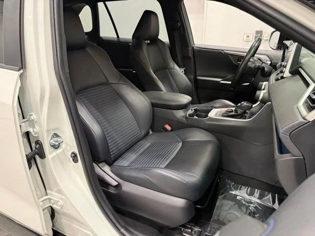 Used 2020 White Toyota XSE image 36
