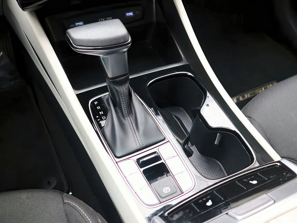 Used 2022 Phantom Black Hyundai SEL image 19