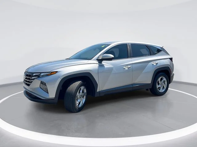 Used 2024 Silver Hyundai SE image 1