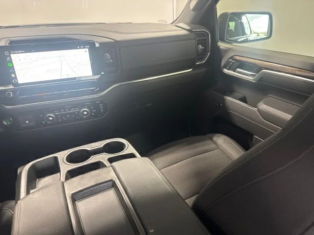 Used 2026 Silver GMC Elevation image 21