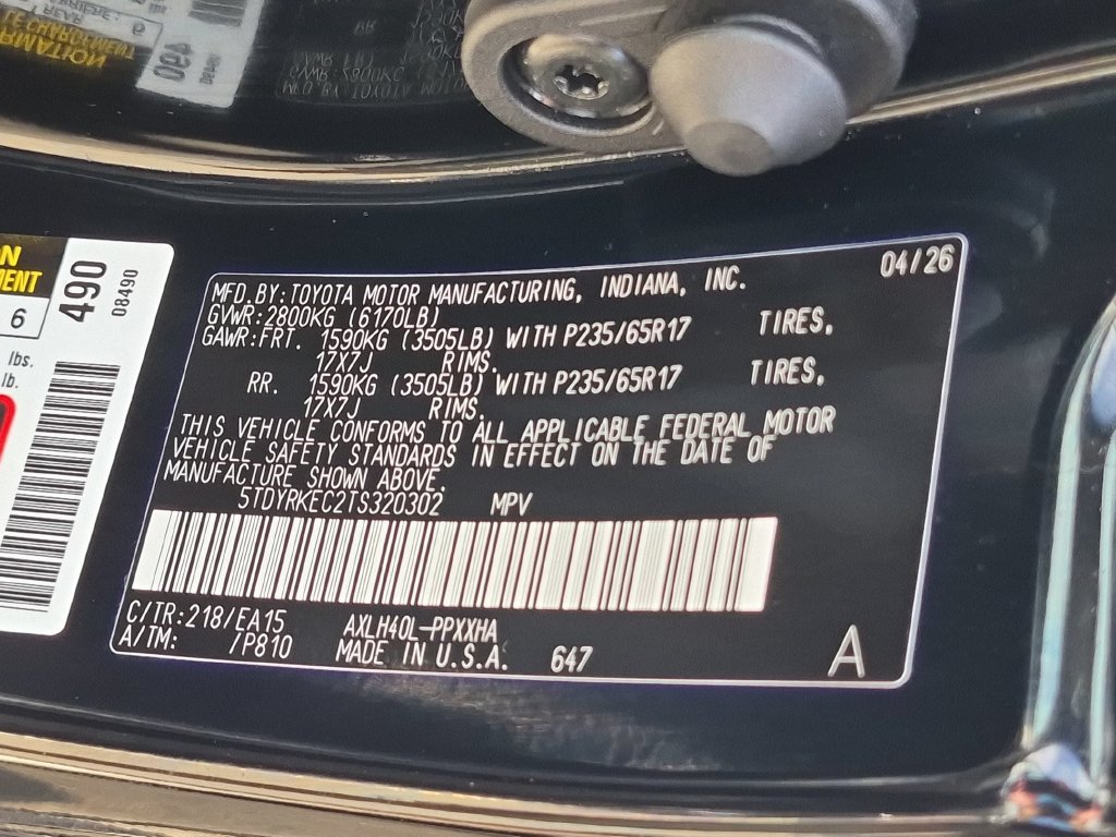 Used 2026 Black Toyota XLE image 43