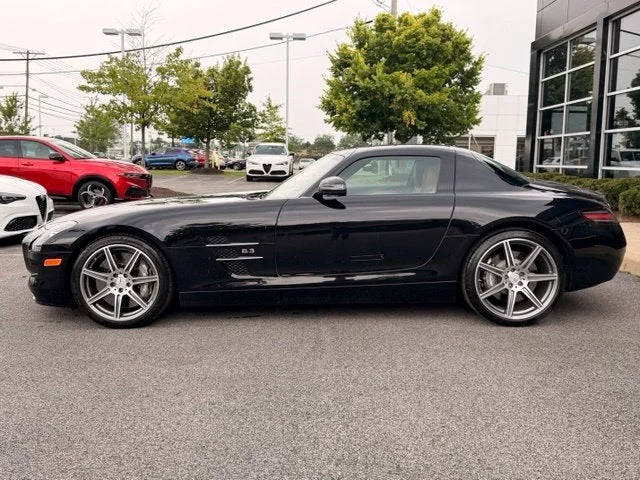 Used 2011 Black Mercedes-Benz Base image 5