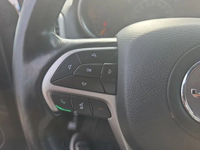Used 2021 Gray Jeep Laredo X image 17