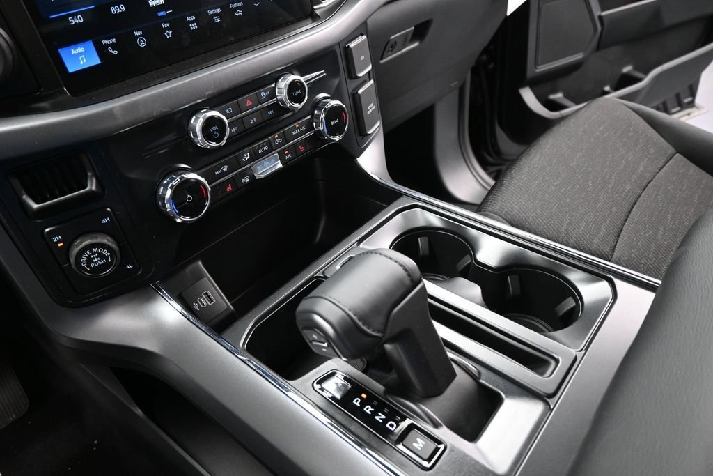 New 2026 Agate Black Metallic Ford XLT image 16