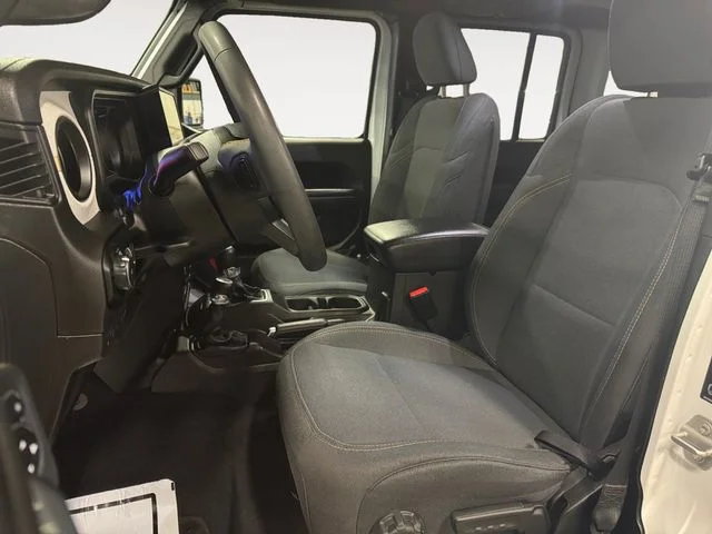 Used 2024 White Jeep Sport S image 9