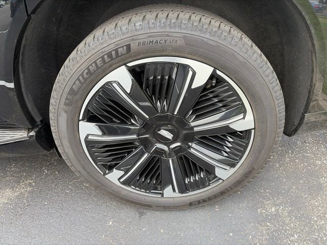 Used 2025 Black Cadillac Sport 2 image 11