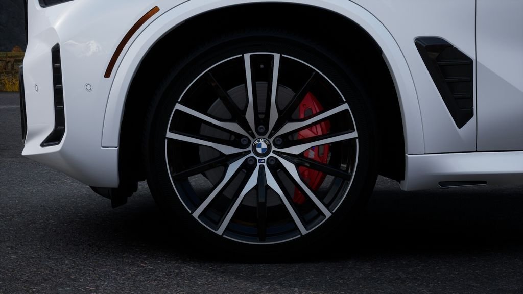 New 2026 Mineral White Metallic BMW sDrive40i image 33