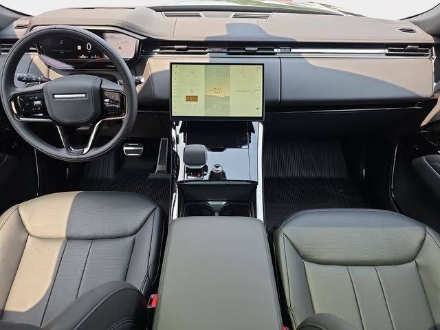 New 2026 Santorini Black Land Rover Dynamic SE image 9