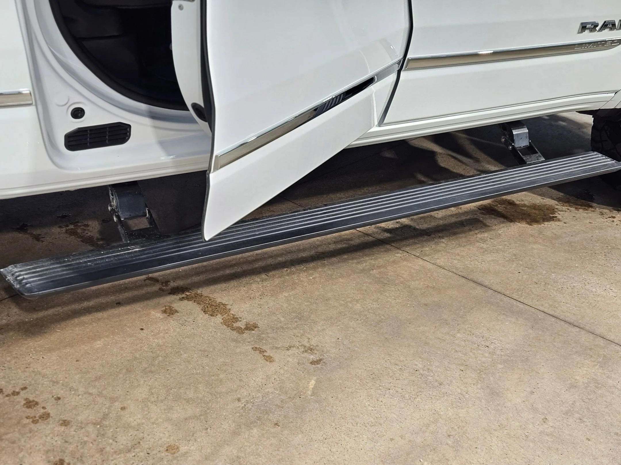 Used 2025 Bright White Clearcoat Ram Limited image 38