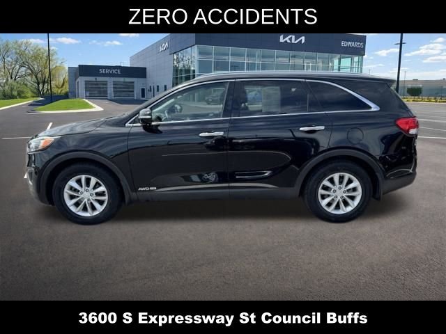 Used 2018 Black Kia LX image 5
