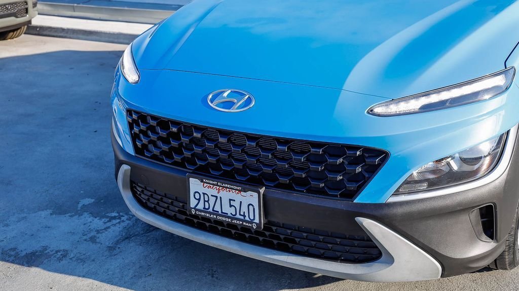 Used 2022 Black Hyundai SEL image 6