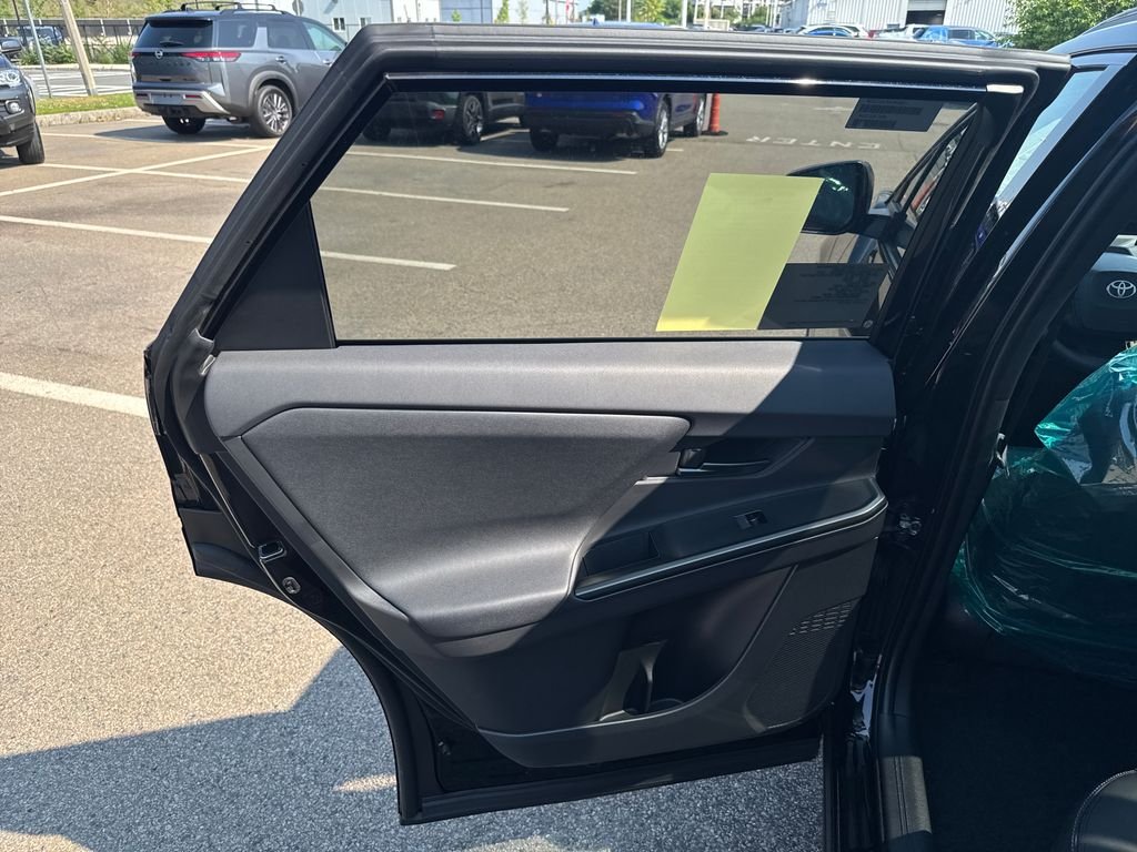 2026 Toyota bZ XLE - Photo 38