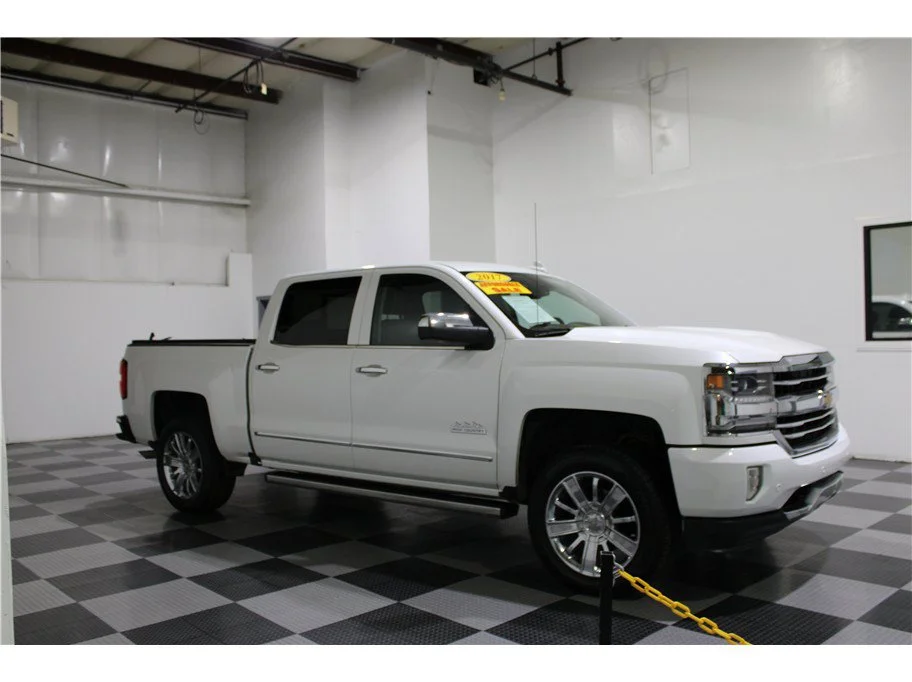 2017 Chevrolet Silverado 1500 High Country Crew Cab Short Box's photo