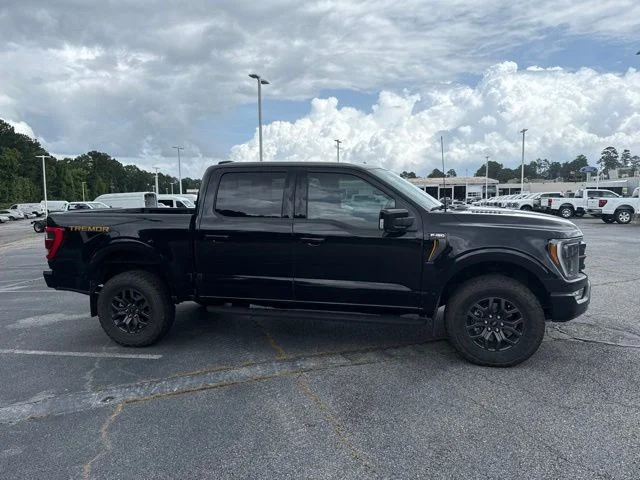 Used 2023 Black Metallic Ford Tremor image 2