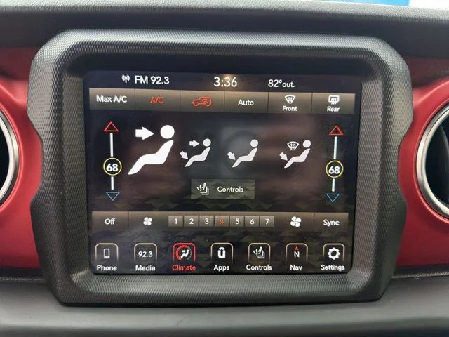 Used 2020 Black Jeep Unlimited Rubicon image 20
