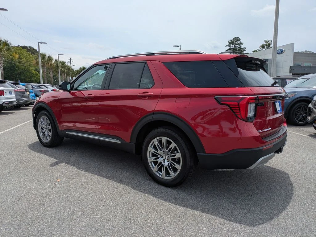 New 2026 Rapid Red Metallic Tinted Clearcoat Ford Platinum image 6