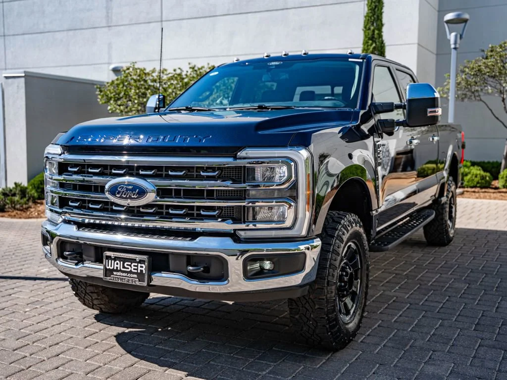 2025 Ford F-250 Lariat 4x4 Crew Cab 6-3/4' Box's photo