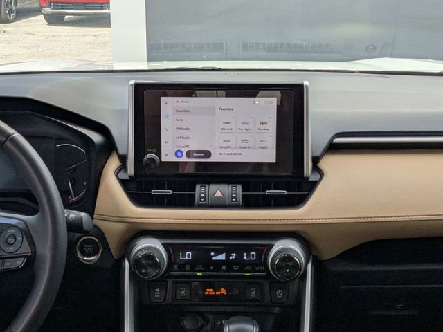 Used 2025 Beige Toyota XLE Premium image 18