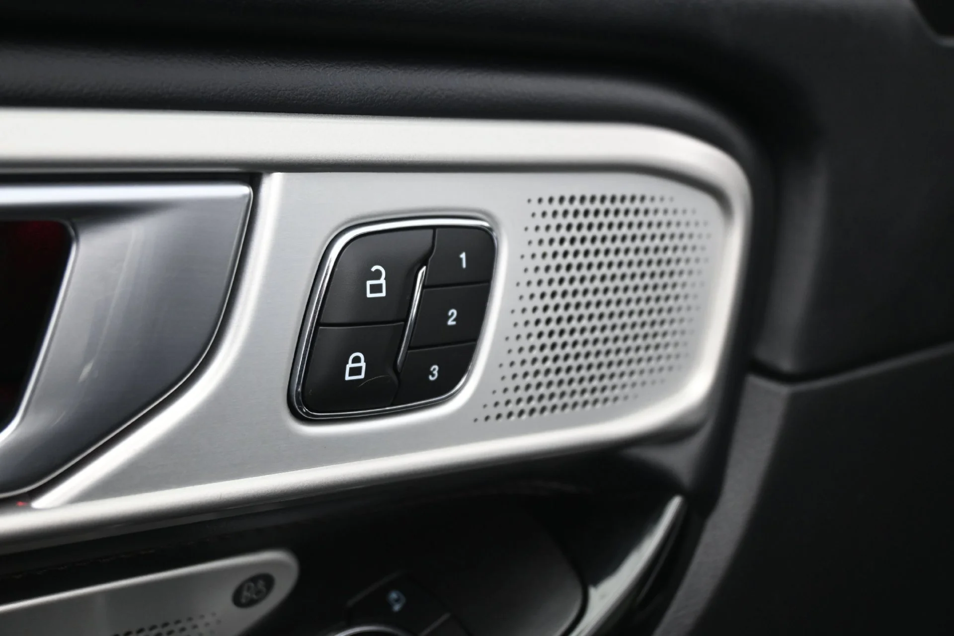 Used 2022 Black Ford Platinum image 19