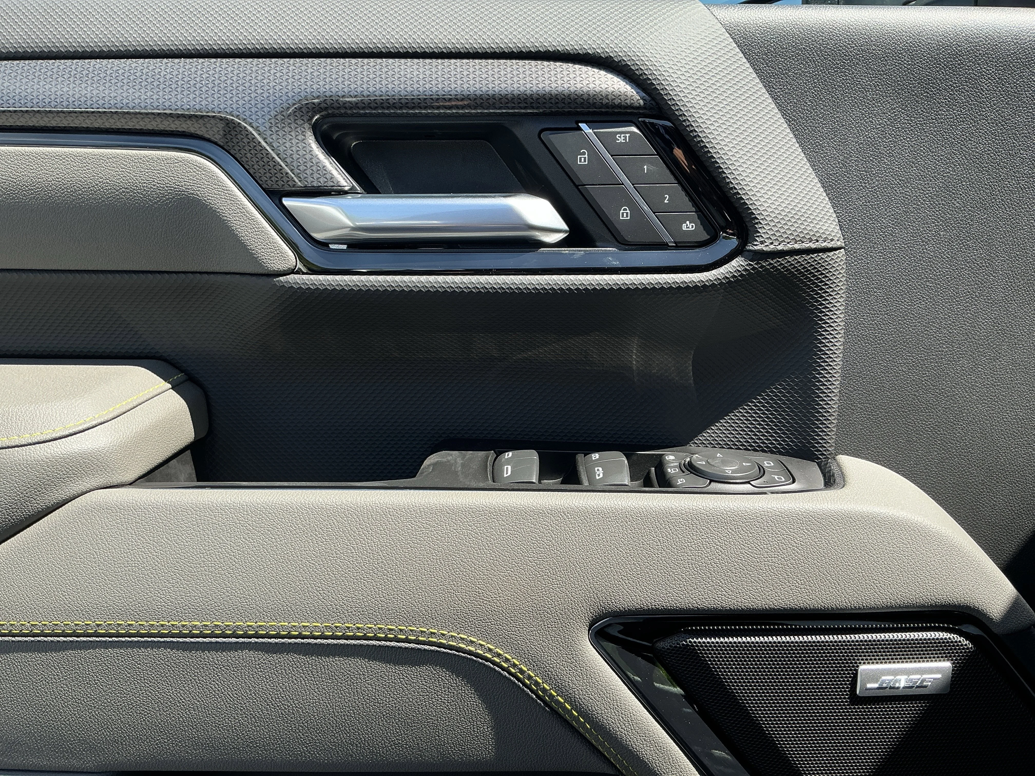 2026 Chevrolet Silverado 2500 HD ZR2 - Photo 9