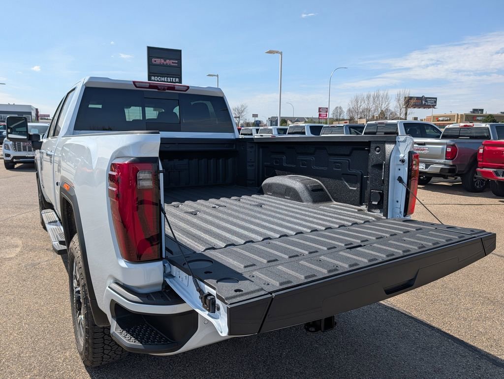 2026 GMC Sierra 3500HD Denali - Photo 13