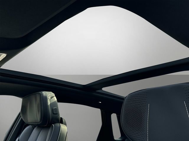 2025 Cadillac LYRIQ Luxury 2 - Photo 9