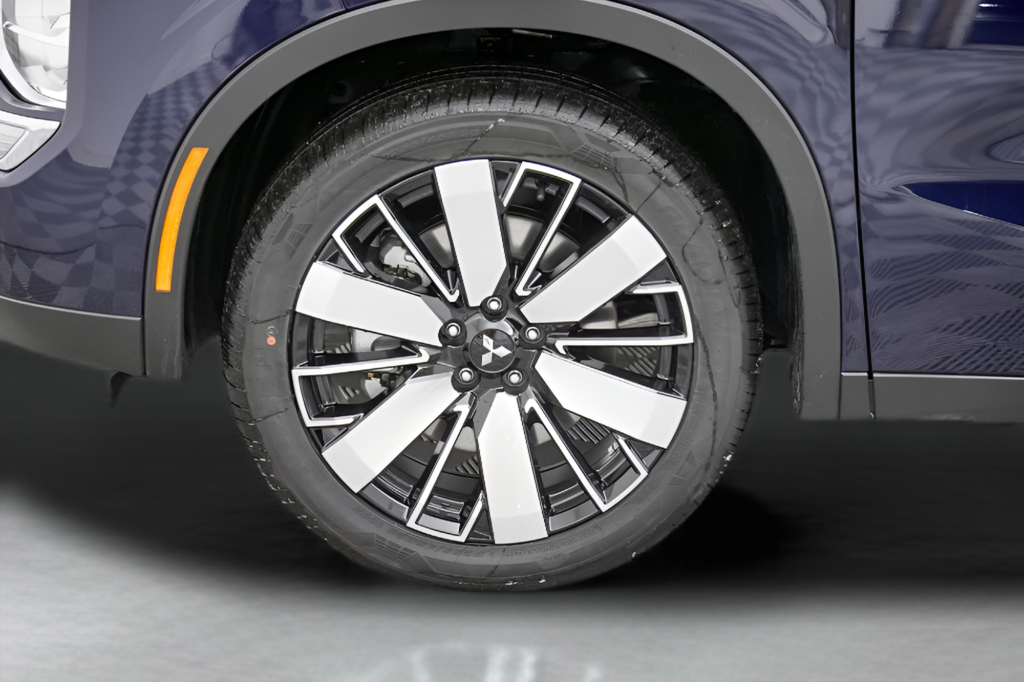 New 2026 Cosmic Blue Metallic Mitsubishi SE image 11