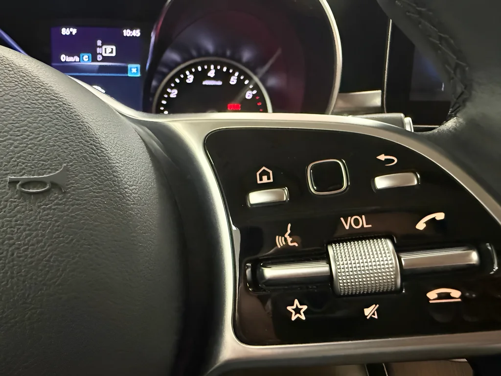 Used 2020 Gray Mercedes-Benz GLC 300 image 19