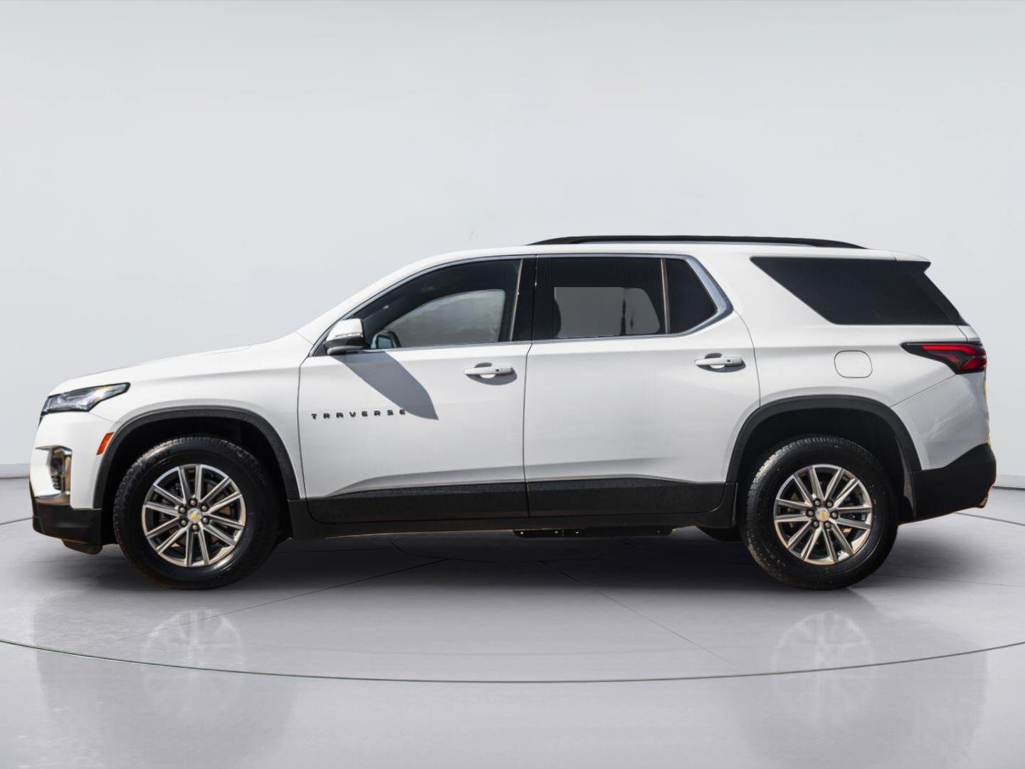 Used 2023 SUMMIT WHITE Chevrolet LT Cloth image 6