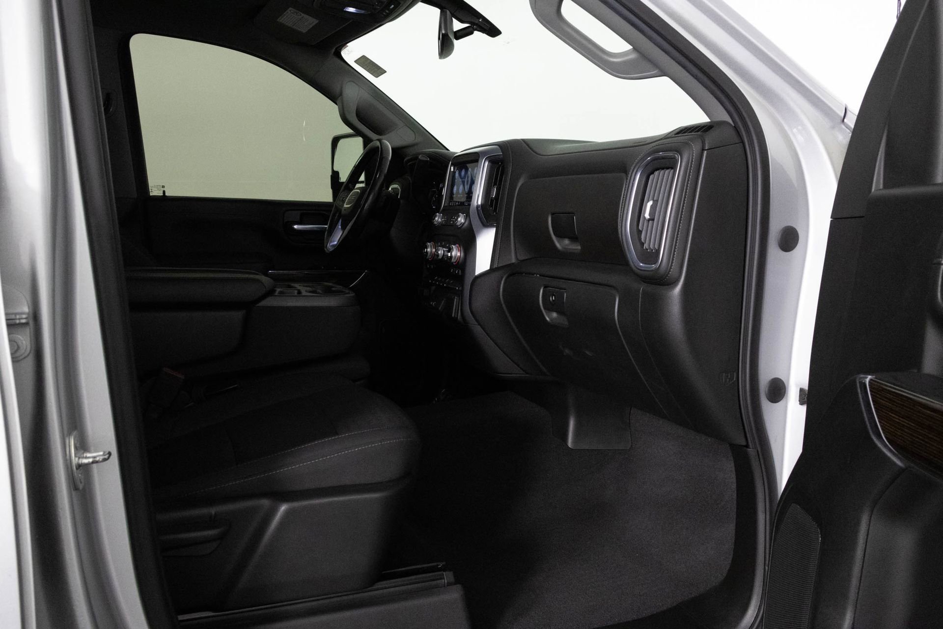 2022 GMC SIERRA HD - Image 33