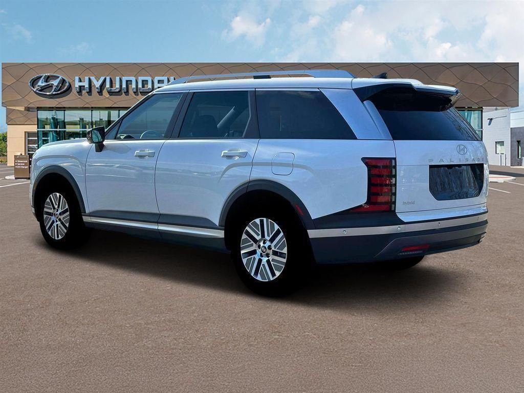 New 2026 White Hyundai SEL Premium image 4