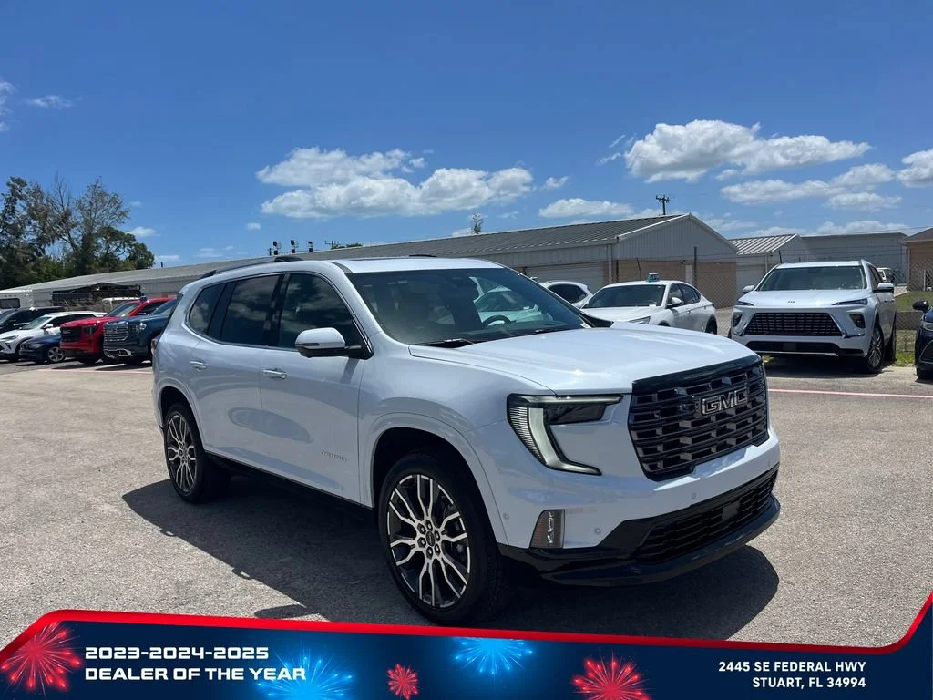 New 2026 Glacier White Tricoat GMC Denali Ultimate image 2
