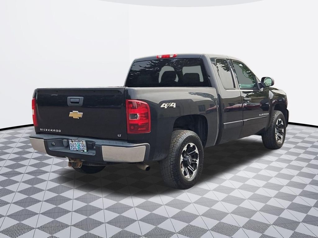 Used 2008 Black Chevrolet LT image 6