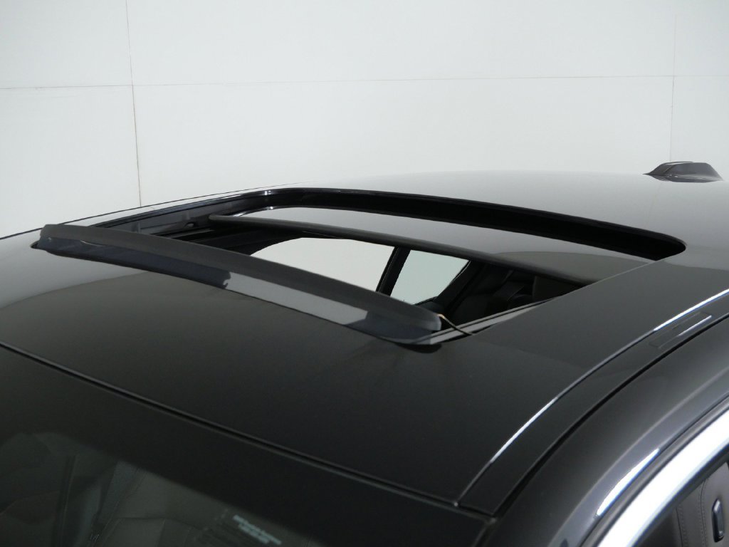 New 2027 Black Sapphire Metallic BMW 530i xDrive image 17